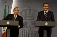 Los presidentes Felipe Calderón, de México, y José Luis Rodríguez Zapatero, de España, en La Moncloa