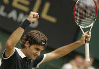 Federer llegó a su victoria 59 de forma consecutiva en torneos sobre césped