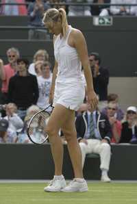 Pesar de la rusa Maria Sharapova, luego de quedar fuera del Abierto Británico de tenis al caer ante su compatriota Alla Kudryavtseva