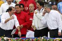 A los festejos en Managua por el 29 aniversario del triunfo de la revolución sandinista asistieron (de izquierda a derecha), los presidentes de Nicaragua, Daniel Ortega; de Venezuela, Hugo Chávez; de Honduras, Manuel Zelaya, y el mandatario electo de Paraguay, Fernando Lugo