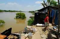 En Pánuco, Veracruz, los damnificados permanecen en alerta debido a las lluvias de la onda tropical 14
