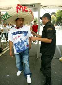 Casi 724 mil pesos erogó la policía preventiva para vigilar el Zócalo en septiembre de 2007