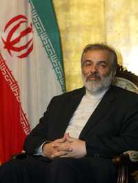 El embajador iraní Ghadiri Abyaneh, durante la entrevista con La Jornada