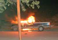 En Coahuila, mineros que se oponen al líder Napoleón Gómez Urrutia incendiaron vehículos