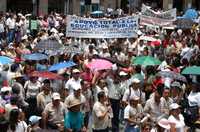 Los profesores de Morelos advierten que su lucha no cejará, y adelantan que mañana realizarán una caravana hacia la Secretaría de Gobernación