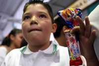 La Secretaría de Educación Pública organizó la semana pasada una feria de cooperativas escolares en el Palacio de los Deportes, en la ciudad de México, para dar información a los padres de familia sobre nutrición