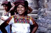 Mujer nahua de Veracruz, captada por el fotógrafo Óscar Pastor