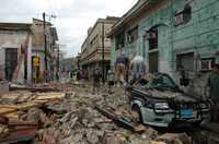 Destrucción en la provincia de Holguín, Cuba, tras el paso del huracán Ike cuyos daños han sido devastadores en todo el país