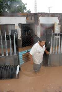 Cientos de viviendas de Guasave, Sinaloa, se inundaron a causa de las lluvas provocadas por la depresión tropical Lowell