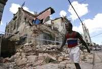 Los huracanes Ike y Gustav dañaron 444 mil viviendas en Cuba, dice el más reciente reporte oficial. Destrucción en La Habana