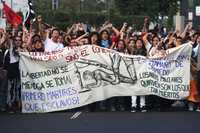 Sobre Paseo de la Reforma, la marcha conmemorativa de la masacre del 2 de octubre se desarrolló en forma pacífica