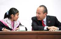 La presidenta del Parlamento de las Niñas y los Niños dijo a Felipe Calderón que la inseguridad es la principal preocupación de los menores, y demandó más vigilancia, sobre todo en las escuelas