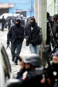 Policías federales realizaron un operativo en el callejón de Tenochtitlán, en Tepito