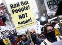 Manifiestación contra el multimillonario rescate de instituciones financieras estadunidenses, el 27 de septiembre pasado en la neoyorquina Times Square. La pancarta reza: "¡Rescaten al pueblo! ¡No a los bancos!"