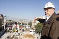 Jorge Arganis, secretario de Obras y Servicios, recorrió varios de los proyectos viales que se desarrollan en la ciudad. En la imagen, el puente de avenida del Taller