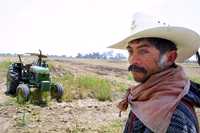 Agricultor mexiquense en imagen de 2002