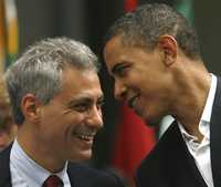 Barack Obama, futuro presidente de Estados Unidos, ofreció ayer al representante federal Rahm Emanuel el puesto de jefe de equipo de la Casa Blanca. Ambos aparecen en imagen de archivo