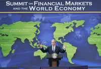 El presidente estadunidense George W. Bush habla ante la prensa luego de la clausura de la cumbre financiera del G-20, ayer en Washington