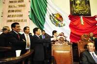 En la sesión del martes, diputados panistas de Coahuila ocuparon durante unos minutos la tribuna del Congreso estatal, en un intento fallido por impedir que se votara la propuesta enviada al Legislativo federal para que se analice la restauración de la pena de muerte