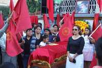 Homenaje realizado ayer por la vieja guardia comunista de La Montaña al maestro Othón Salazar Ramírez, en el zócalo de Tlapa, Guerrero