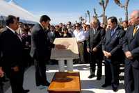 El gobernador de Coahuila, Humberto Moreira, ayer durante la colocación de la primera piedra del campus Arteaga