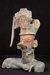 Algunas de las piezas (esculturas, vasijas y ofrendas funerarias) incluidas en la exposición sobre el barrio zapoteca que se asentó en el sitio precolombino