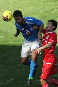 Tanto el zaguero celeste Joaquín Beltrán como el delantero escarlata Héctor Mancilla tuvieron buena actuación en la final y ambos anotaron en la tanda de penales