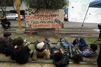 Jóvenes que se oponen a la construcción de un paso a desnivel vehicular en la zona de Polanco protestaron contra la obra el 21 de noviembre anterior en el cruce de Ejército Nacional y Ferrocarril de Cuernavaca