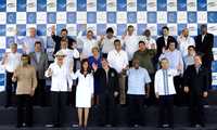 Gobernantes de América Latina y el Caribe, durante la reunión cumbre celebrada a mediados de mes en Costa do Sauipe, Brasil