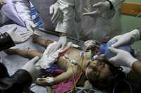 Pese a los esfuerzos de los médicos que atendieron a una niña de tres años herida en un ataque del ejército israelí, la menor murió instantes después de haber ingresado a un hospital en Beit Lahiya, noreste de la franja de Gaza