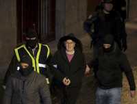 Arantxa Urkaregi, vocera del partido vasco Herria Aurrera, es ingresada al cuartel general de la policía