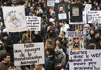 Protesta contra el Foro Económico Mundial de Davos ayer en Ginebra