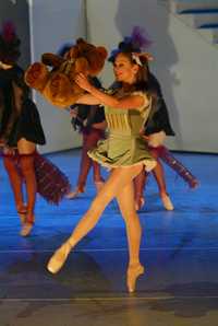 Bailarinas de la Compañía Nacionl de Danza, ayer, durante el ensayo general de Cri-Cri en el teatro Julio Castillo